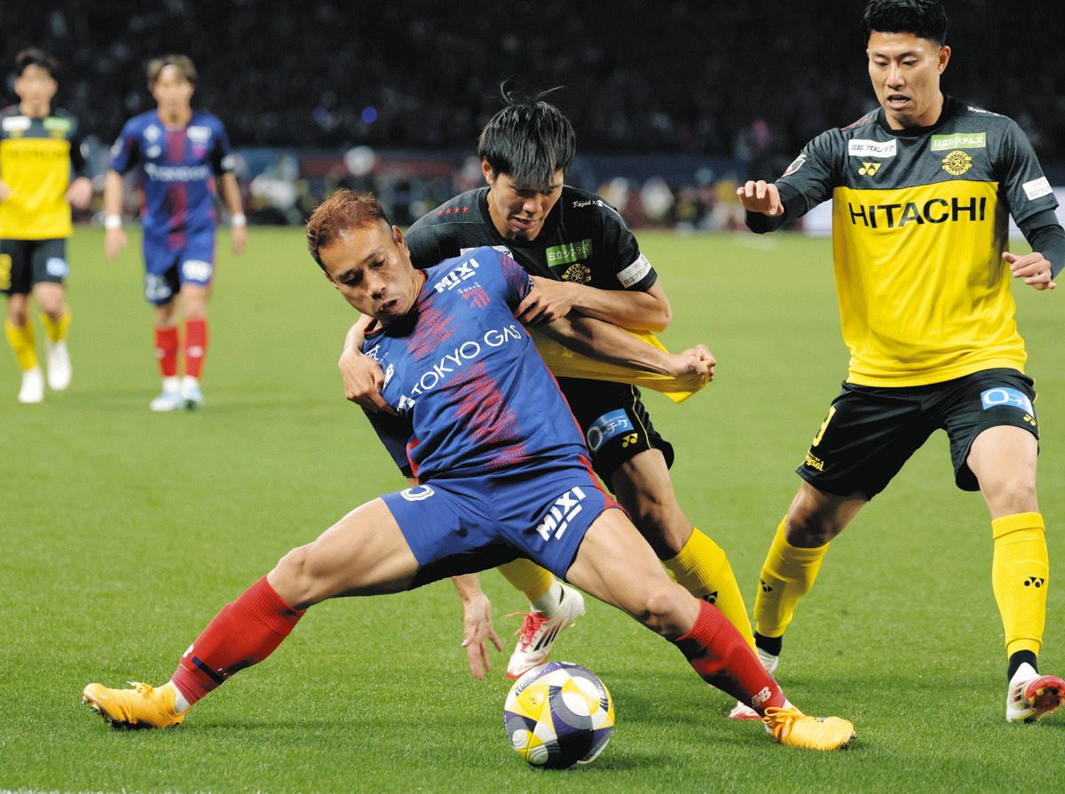 長友佑都 4144日ぶりの青赤ユニフォーム🔵🔴 5＋原点 @fctokyoofficial