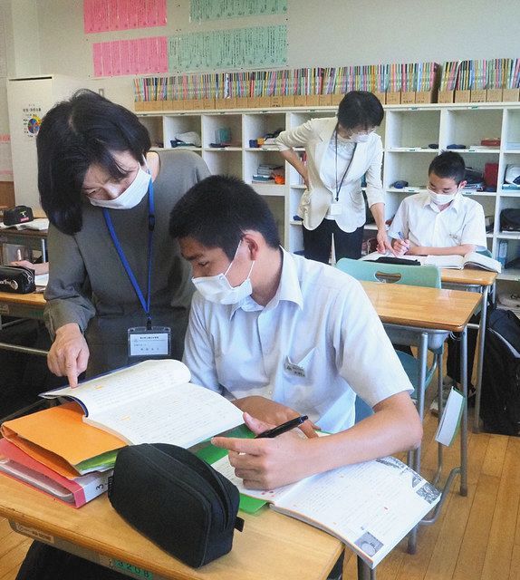 退職教員が受験生支援 朝日中で放課後学習始まる：北陸中日新聞Web