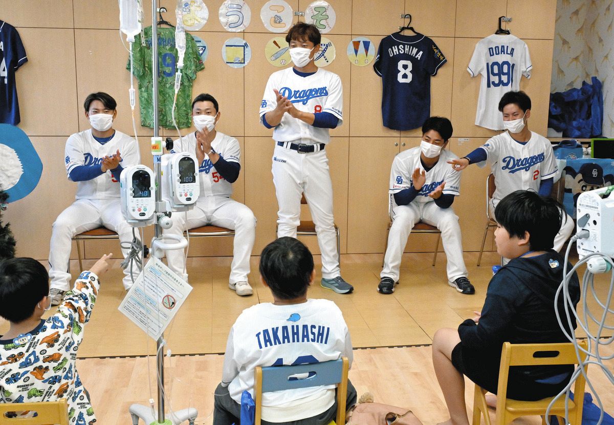 中日・村松開人、「プレーで成長した姿を見せたい」プロ1年目に守備の