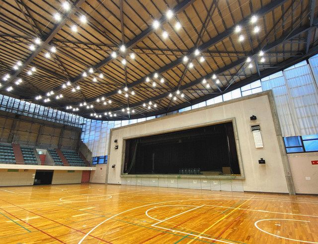 みかわの名建築 18 蒲郡市民体育センター体育館 蒲郡市緑町 上 中日新聞web