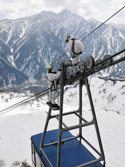 雪の大谷 迫力の１車線も 立山黒部アルペンルート １５日営業開始 中日新聞web