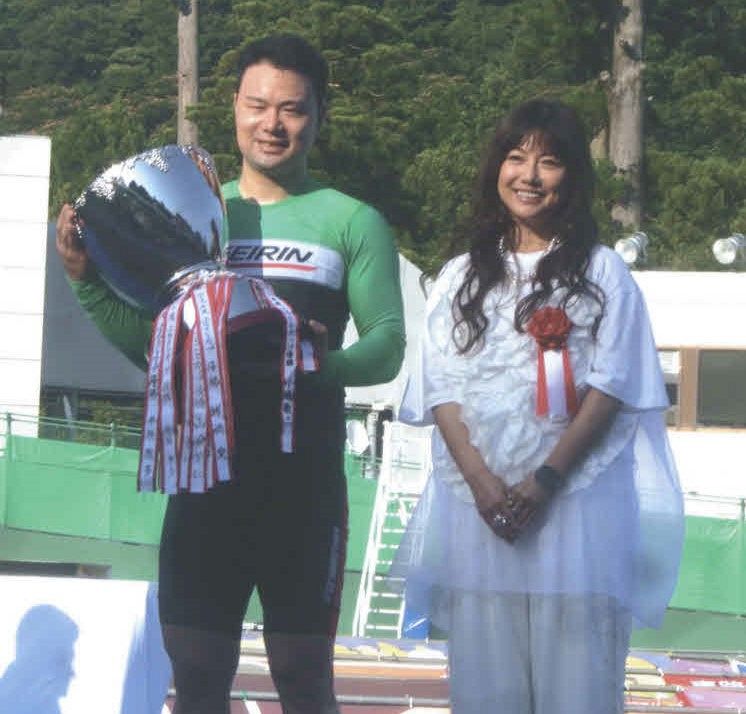 弥彦競輪・ふるさとカップ】地元地区で末木浩二G3初制覇 番手坂井洋の
