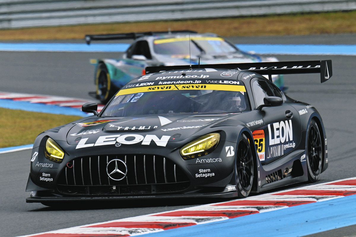 スーパーGT第8戦・GT300決勝】LEONが7年ぶりに王者奪還 1ポイント差の