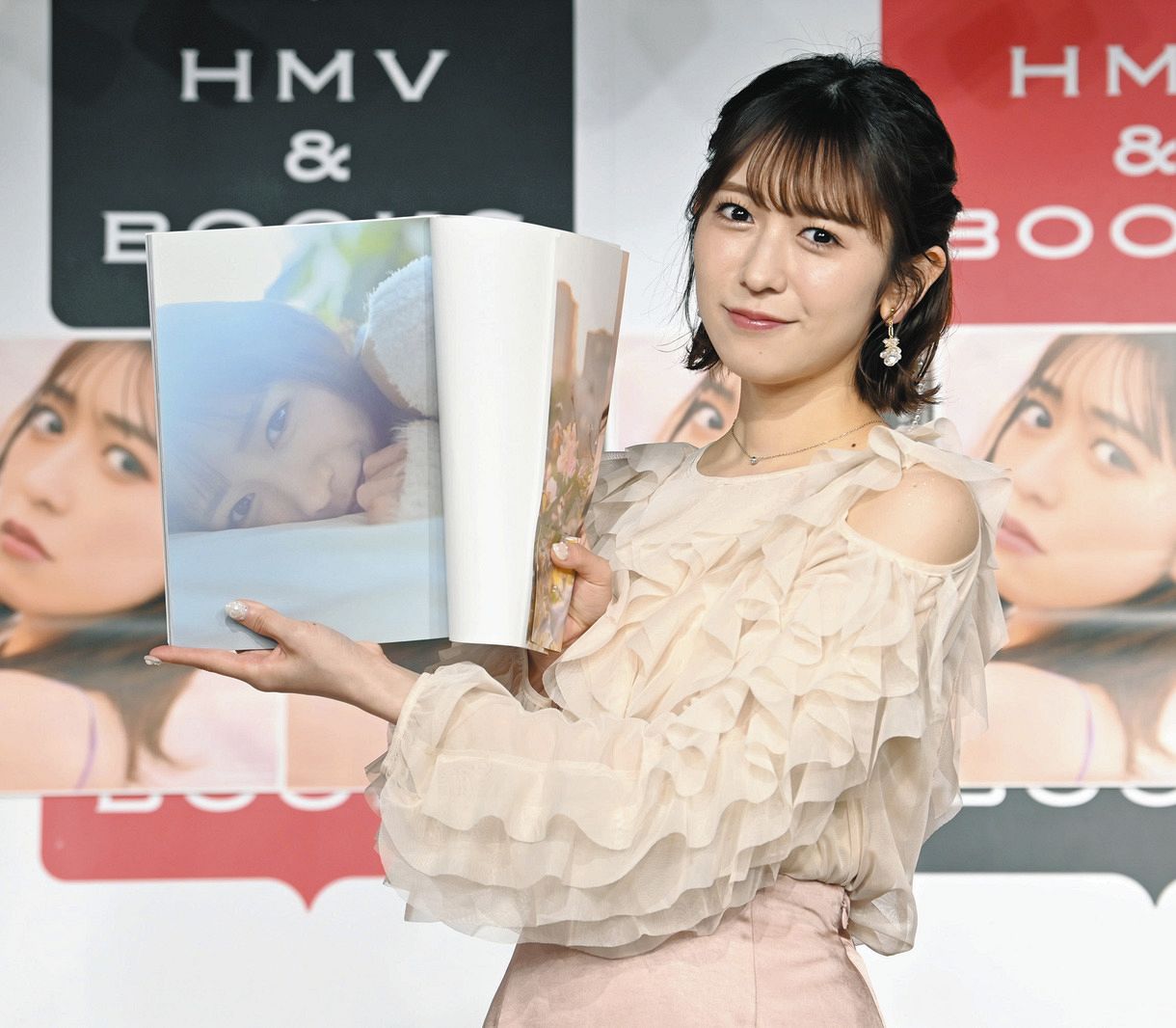 『超ときめき♡宣伝部』はーとぎゅんと！ フォトブック 小泉遥香サイン入り 超ときめき宣伝部 小泉遥香 サイン入り写真 - メルカリ