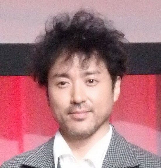 ムロツヨシ めでたいめでたい 星野源 新垣結衣を祝福 フォロワー指摘 またムロさまの嫁が結婚 中日スポーツ 東京中日スポーツ ムロツヨシ めでたいめでたい 星野源 新垣結衣を祝福 フォロワー指摘 またムロさまの嫁が結婚 中日スポーツ 東京中日スポーツ