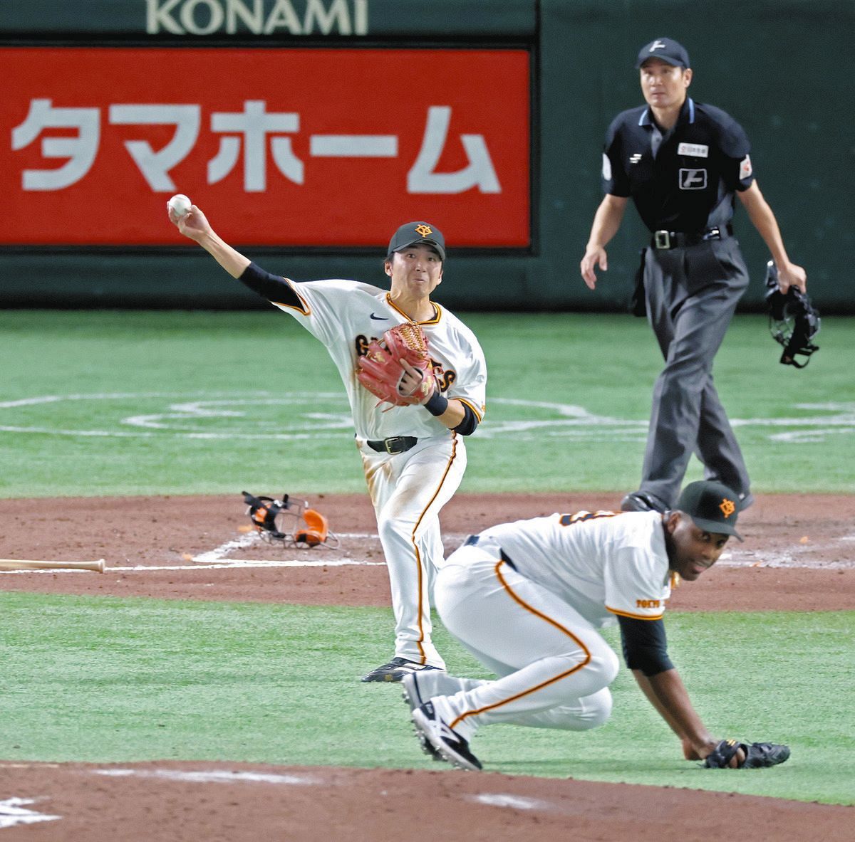 巨人・増田大輝、三塁守備でビッグプレー！DeNA・蝦名のバント処理で猛