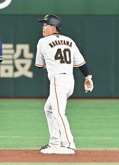 巨人】高卒2年目の中山礼都プロ初安打、初盗塁、初得点：中日スポーツ