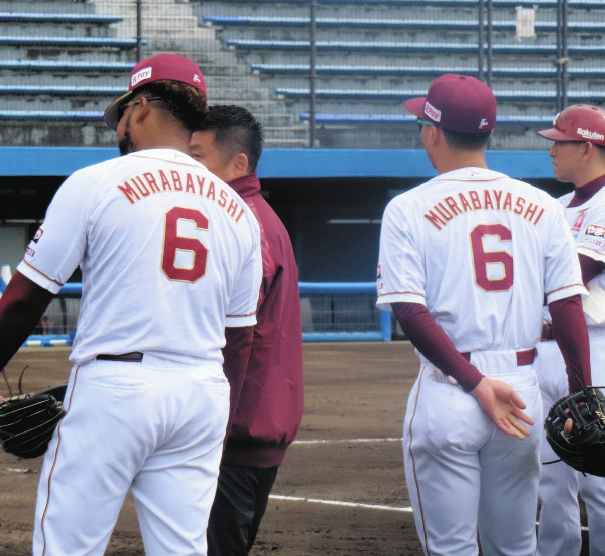 あれ？？ 楽天に“ニセ村林一輝”が登場… 正体はユニホームを忘れ