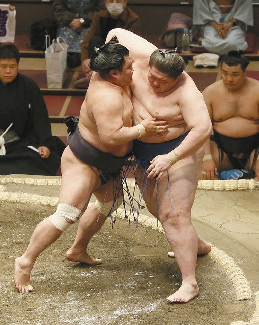 妙義龍が5連勝で単独首位 いい内容 自分の流れで勝てている 四股にすり足 鉄砲 地道な稽古が奏功 大相撲 中日スポーツ 東京中日スポーツ