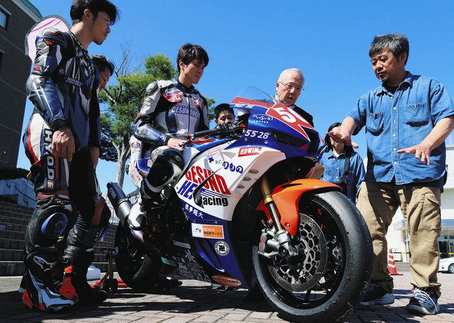 鈴鹿8耐、仲間と挑む 牧之原・バイクショップのクラブ：中日