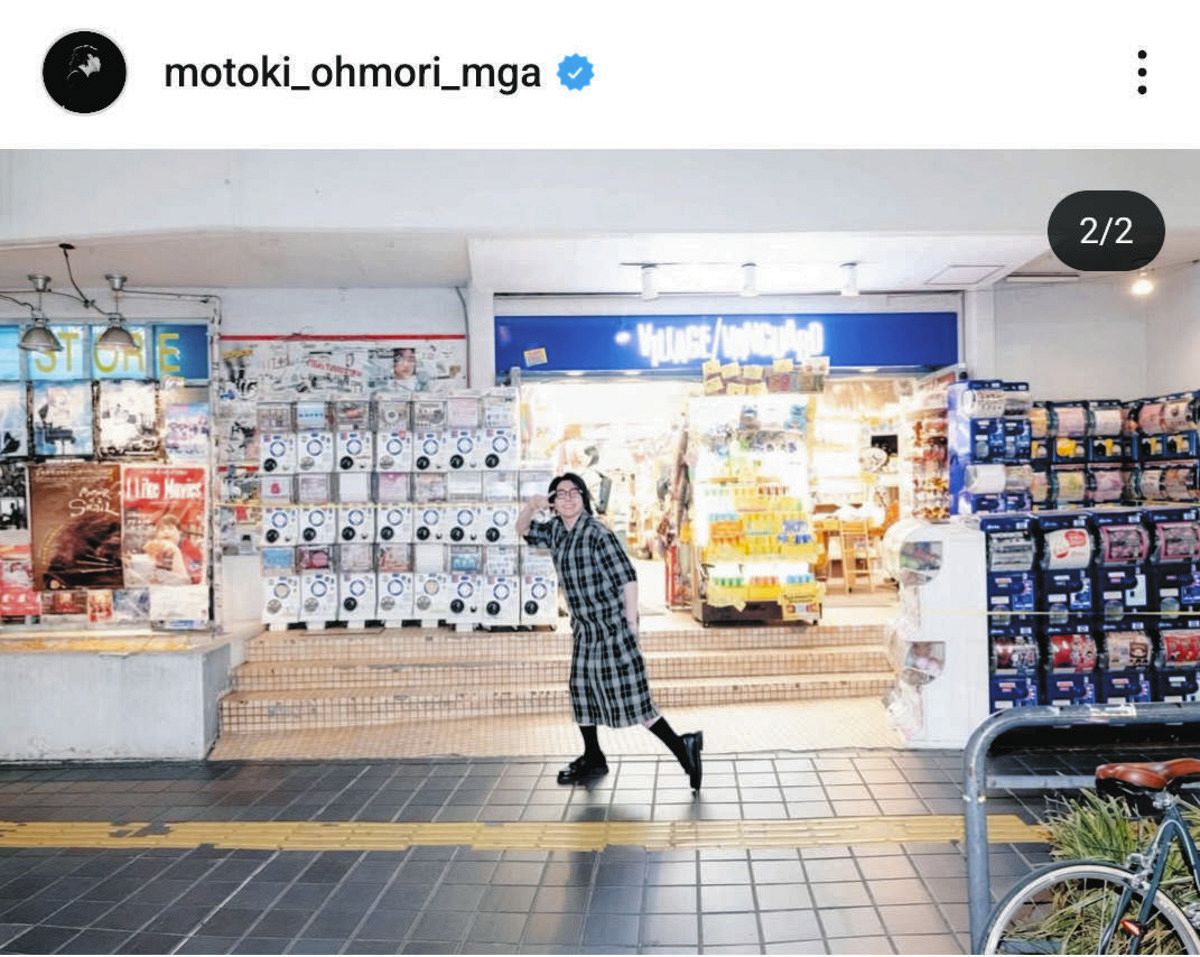 ◇『Mrs．GREEN APPLE』大森元貴、スカート？半ズボン？”夜のお散歩