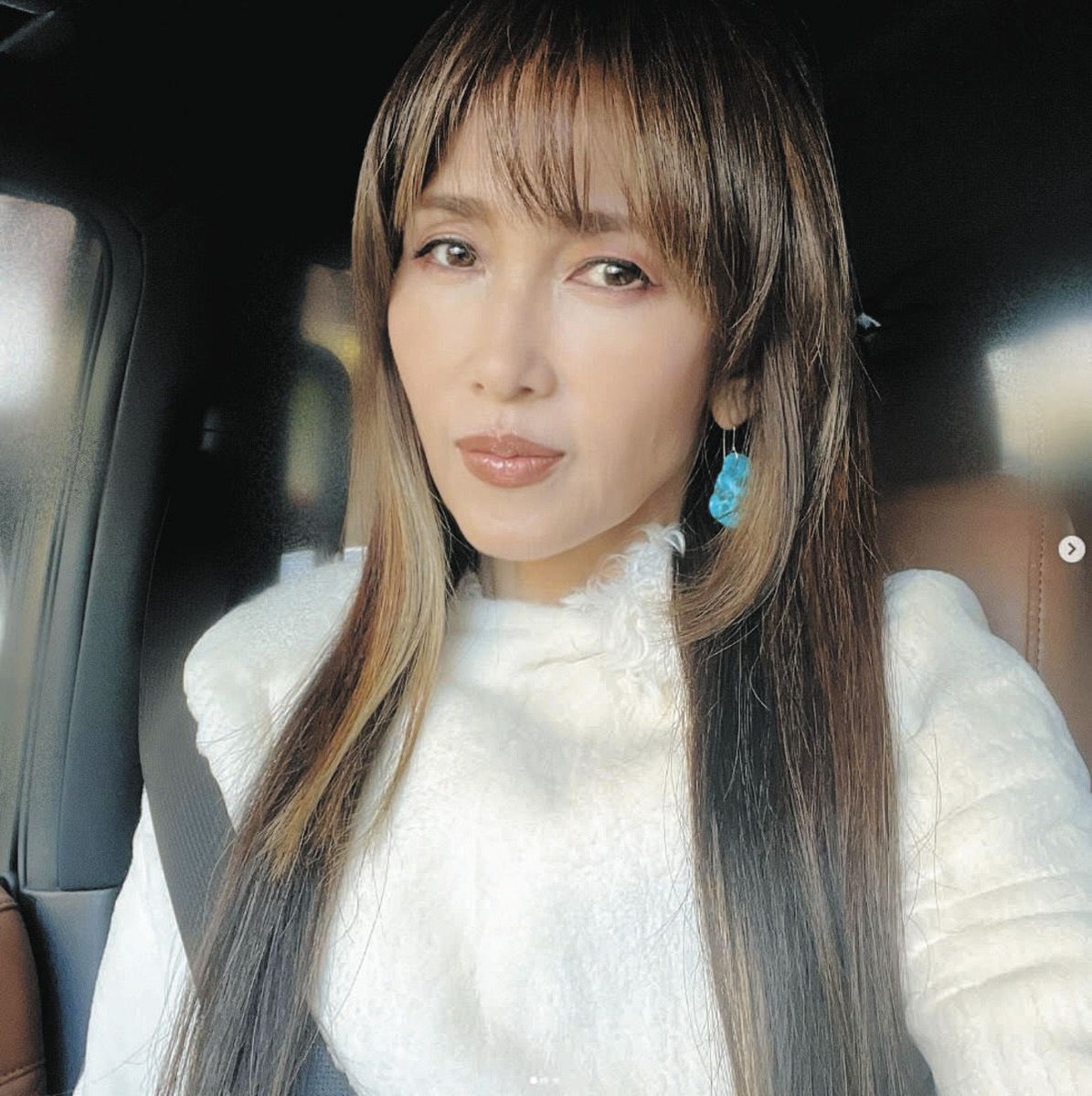 ◇工藤静香 2歳年上の女優との『姉妹』ショット【写真】：中日