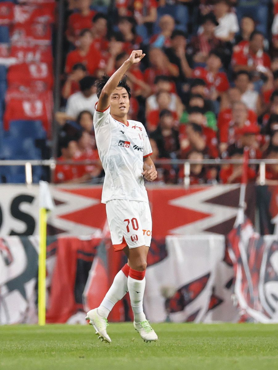 名古屋グランパス　原輝綺ユニフォーム Jリーグ・名古屋グランパス・原 輝綺 選手情報｜スポーツ情報はd