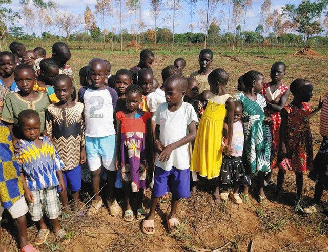 ウガンダの子に学びの場を 愛知のＮＰＯ代表が建設を計画：中日新聞Web