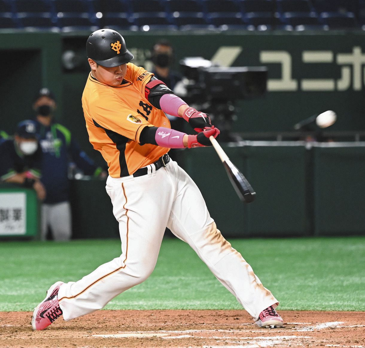 初サヨナラ弾の巨人・岡本和「どういうふうに帰ればいいか分からなかっ