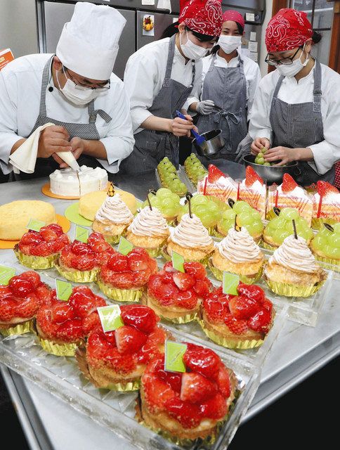 クリスマス前にケーキ作り奮闘 西区の洋菓子店 中日新聞しずおかweb