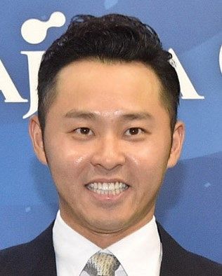 北島康介さん 今日の衣装はゴン攻めヴィトン レインボーのシャツに後ろ被りのキャップ姿でスケボー中継にゲスト出演 中日スポーツ 東京中日スポーツ