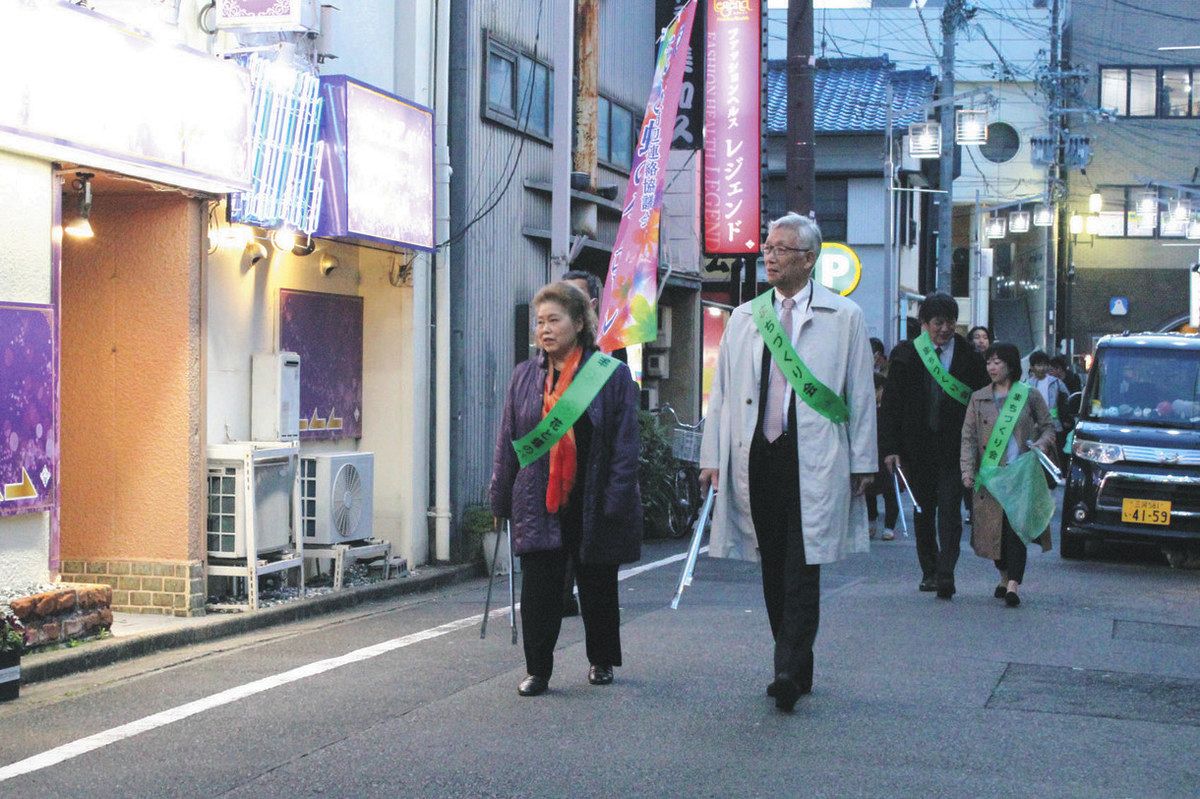 投稿　野外露出　四日市 皆のおかげでよいまちに」 夜の刈谷見回り、17年の活動に幕：中日新聞Web