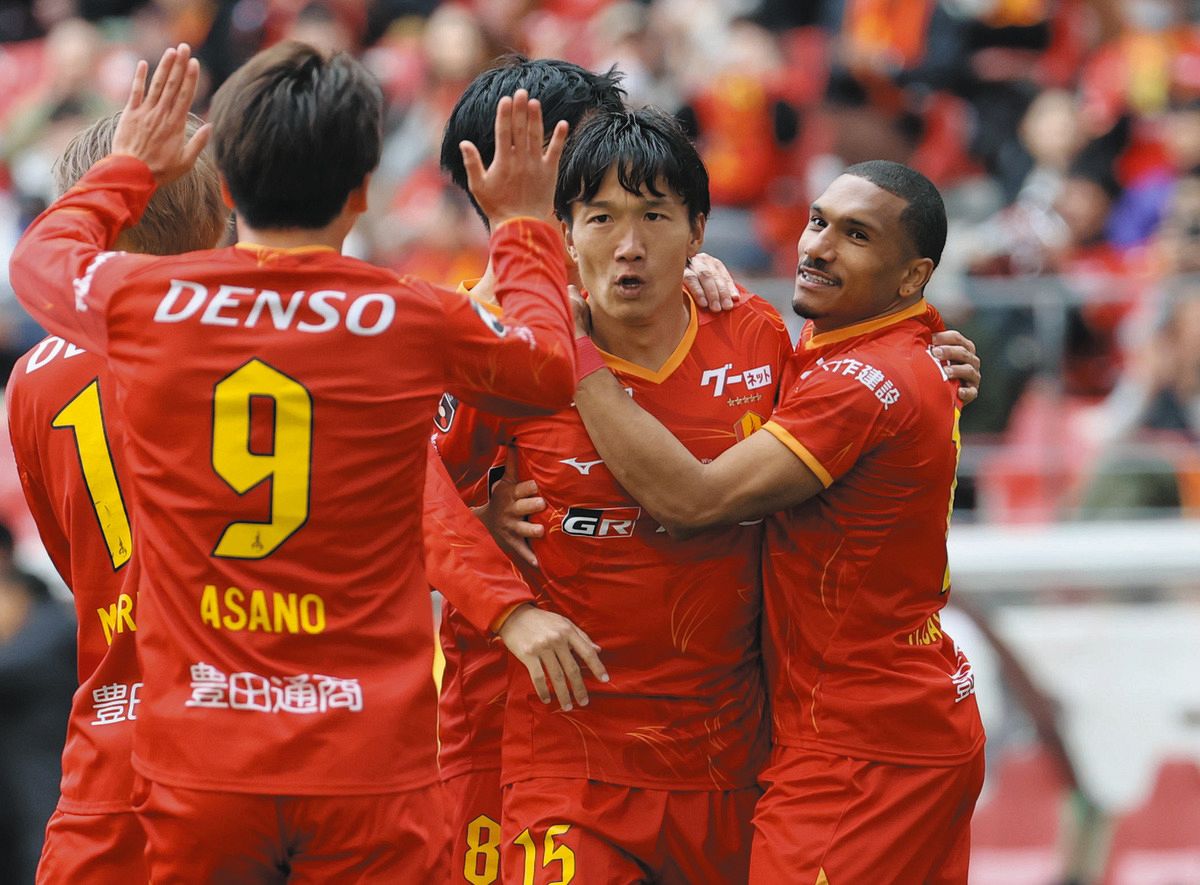 名古屋グランパス・長谷川健太監督「長かった…」7試合目で初勝利