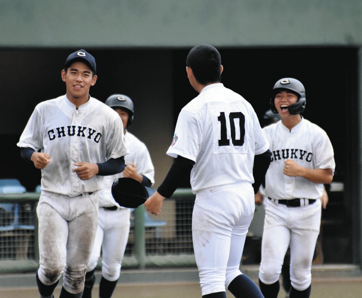 中京大中京、快進撃続けた名古屋たちばなに逆転勝利で４強  高橋監督「野球の怖さ、１点の重みを実感する試合だった」【高校野球愛知大会】：中日スポーツ・東京中日スポーツ