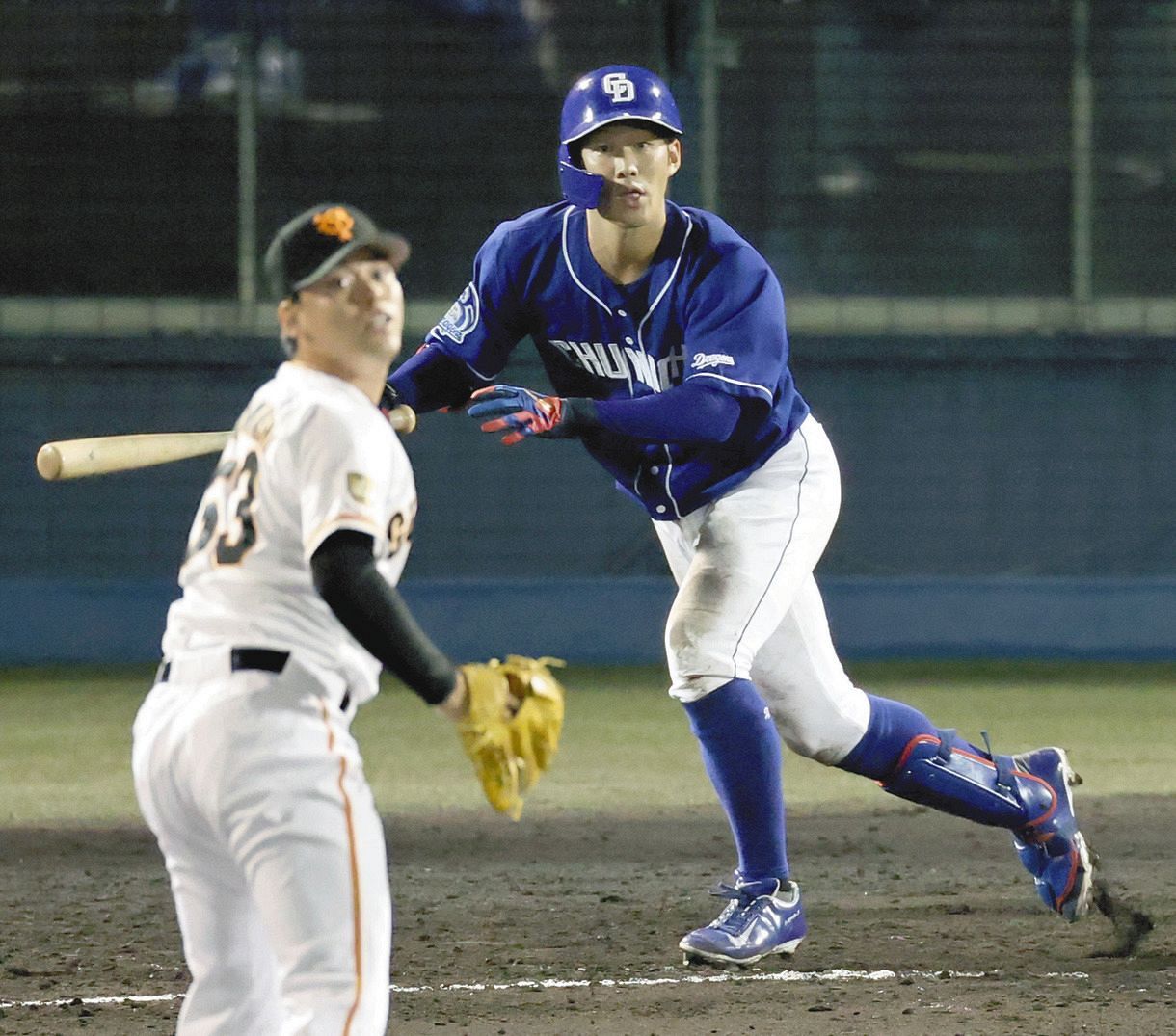 【中日】京田1か月半ぶりマルチ 「高松に助けてもらいました」ランエンドヒットで逆転劇呼ぶ：中日スポーツ・東京中日スポーツ