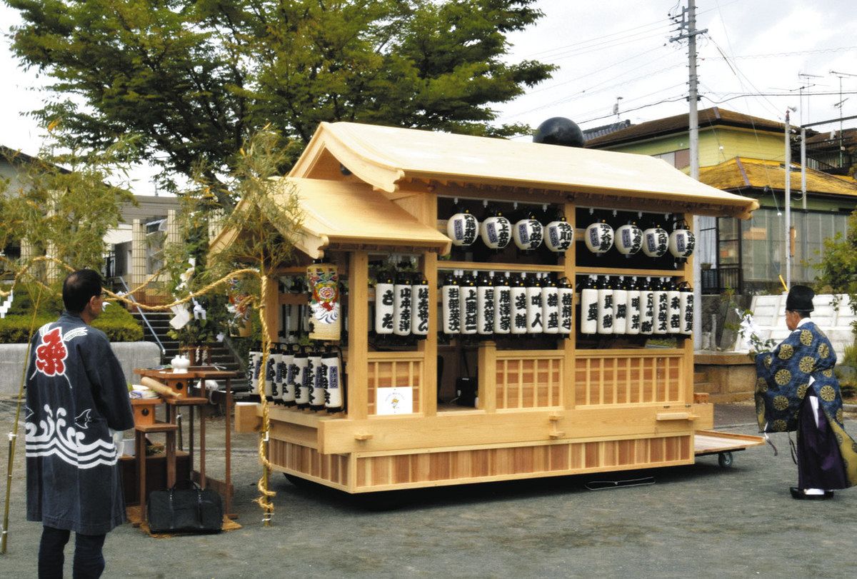 ハンドル、ブレーキ付き屋台お披露目：中日新聞しずおかWeb