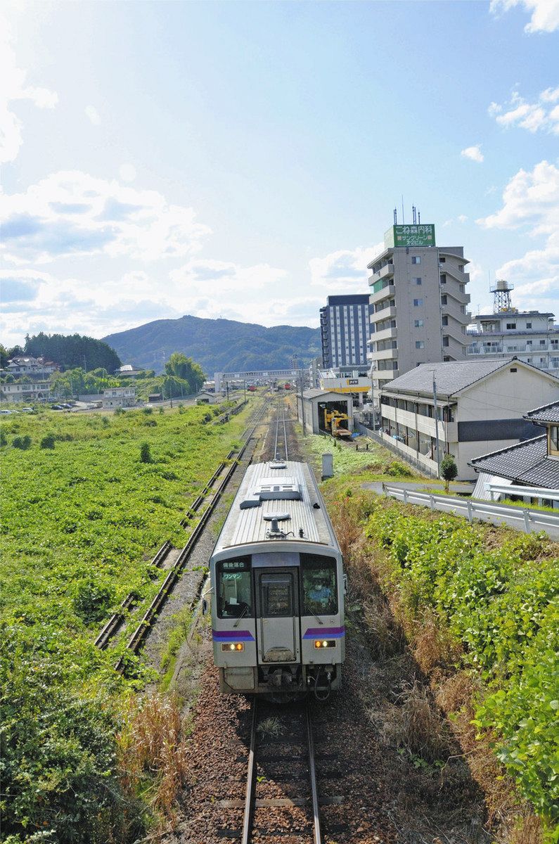 地方鉄道再編へ新制度、見通せぬ行方 第1号のJR西・芸備線で思惑