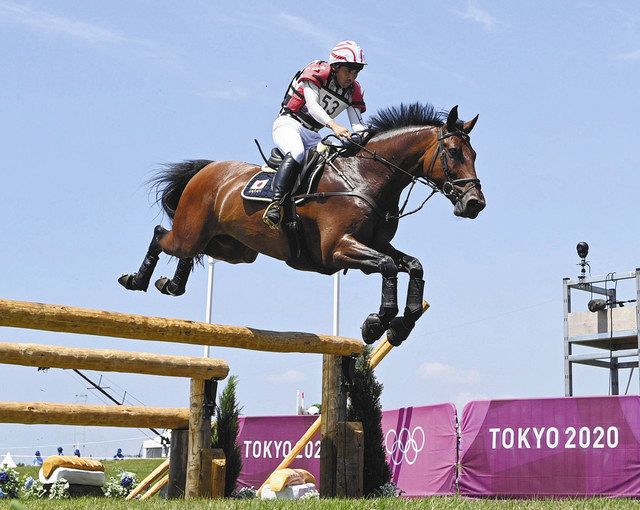 馬術・大岩選手「言葉になりません」 落馬で無念の失権：中日新聞Web