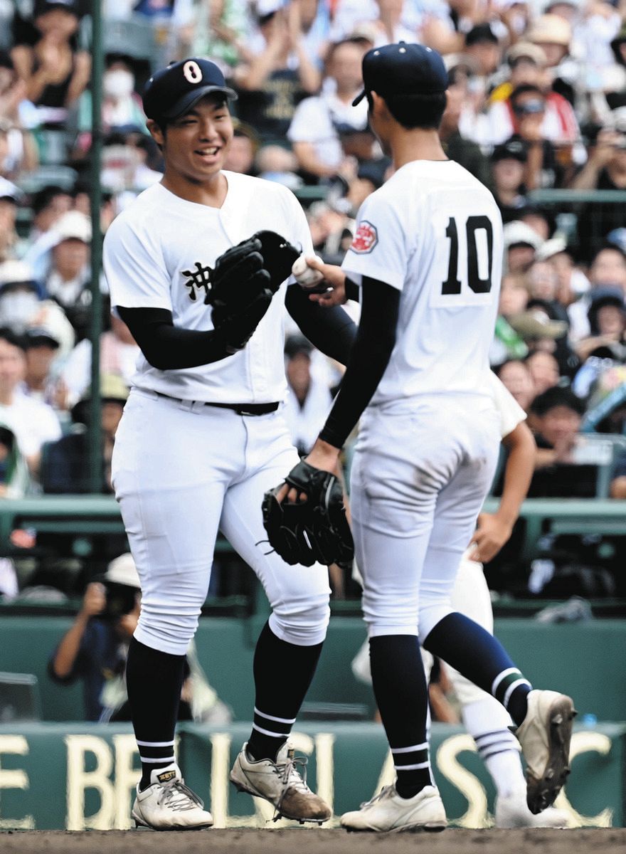 初優勝の沖縄尚学、光った2年生の1失点継投 ”末吉頼み”解消した先発