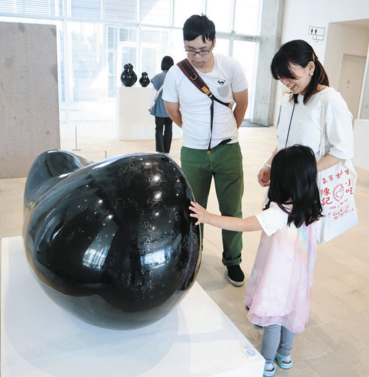 若い感性 漆芸の未来 県内外8大学卒業生ら出品 地震影響 発表の場