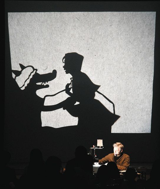 ユーモア影絵 子どもら笑顔 砺波で家族連れ楽しむ 北陸中日新聞web