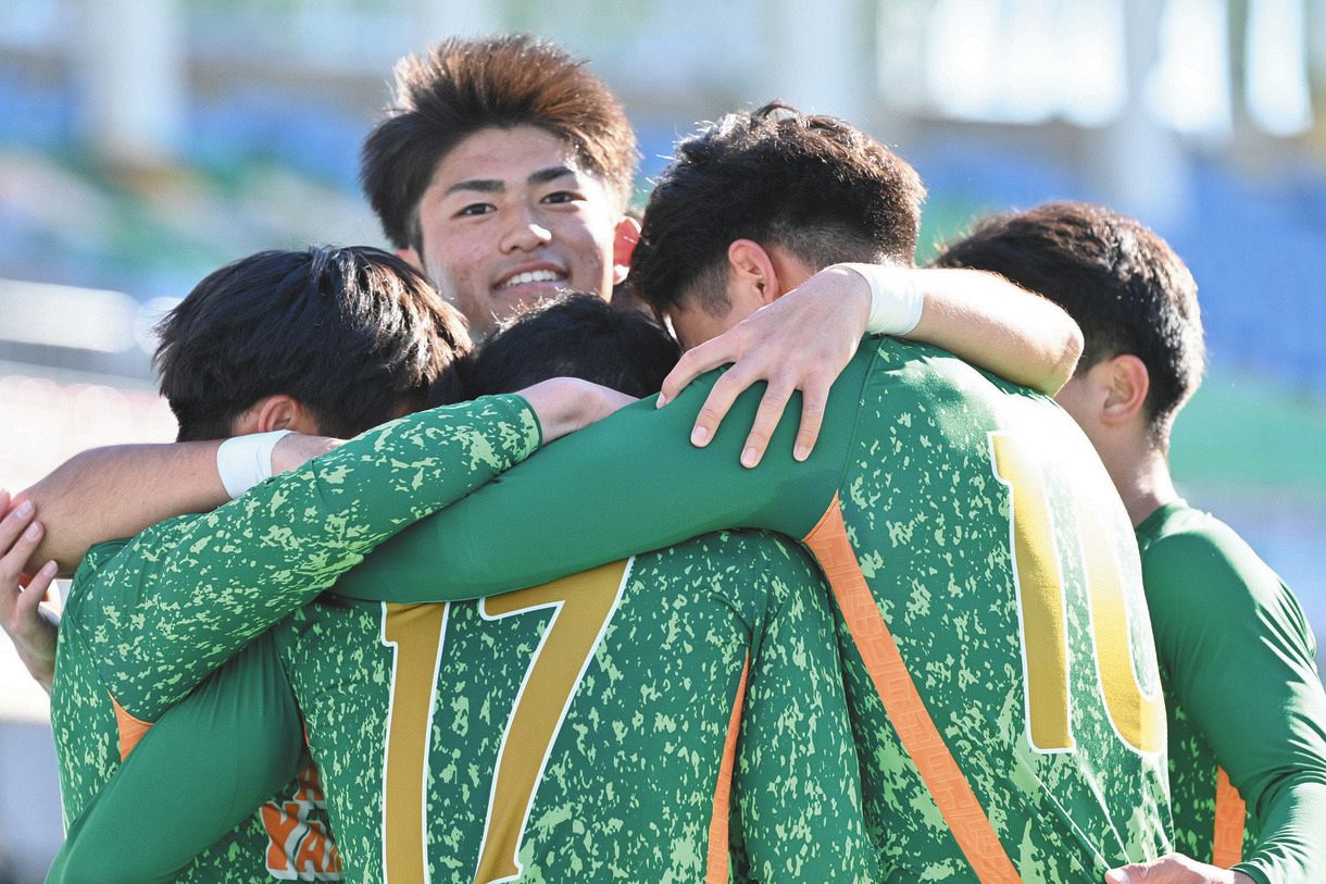 今日は絶対におまえに来る 監督から言われた青森山田のムードメーカーが決めた 全国高校サッカー 中日スポーツ 東京中日スポーツ