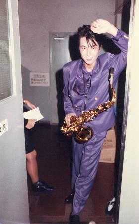 大型インタビュー「金子隆博さんの、カムカムでコメコメな音楽ライフ
