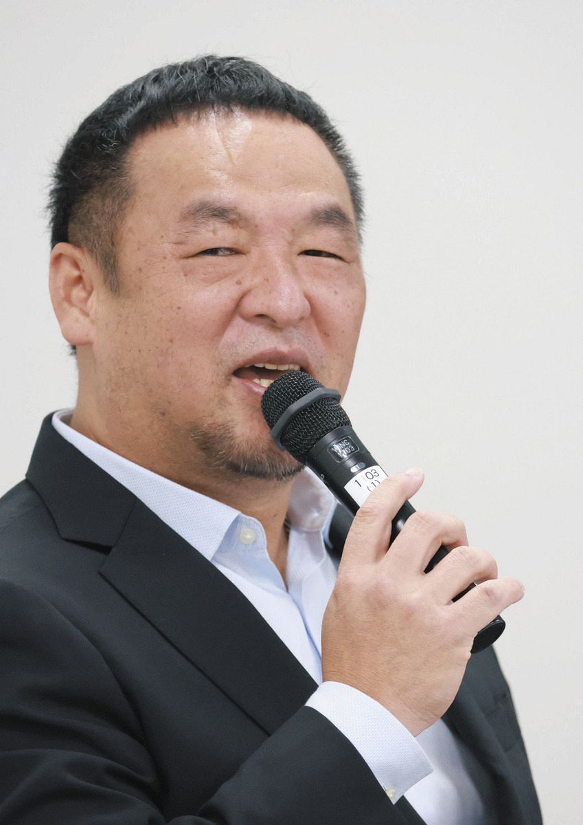 中日・松中信彦打撃統括コーチ、夜間練習トコトン付き合う！ 若竜に