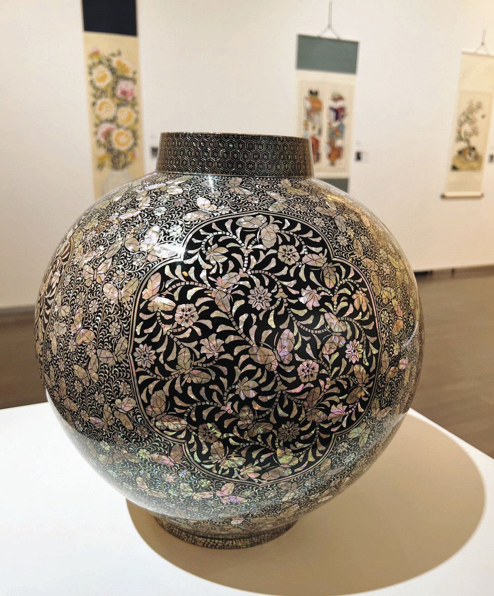 韓国アート 時代超えた美 螺鈿漆器、抽象画など 21世紀美術館で企画