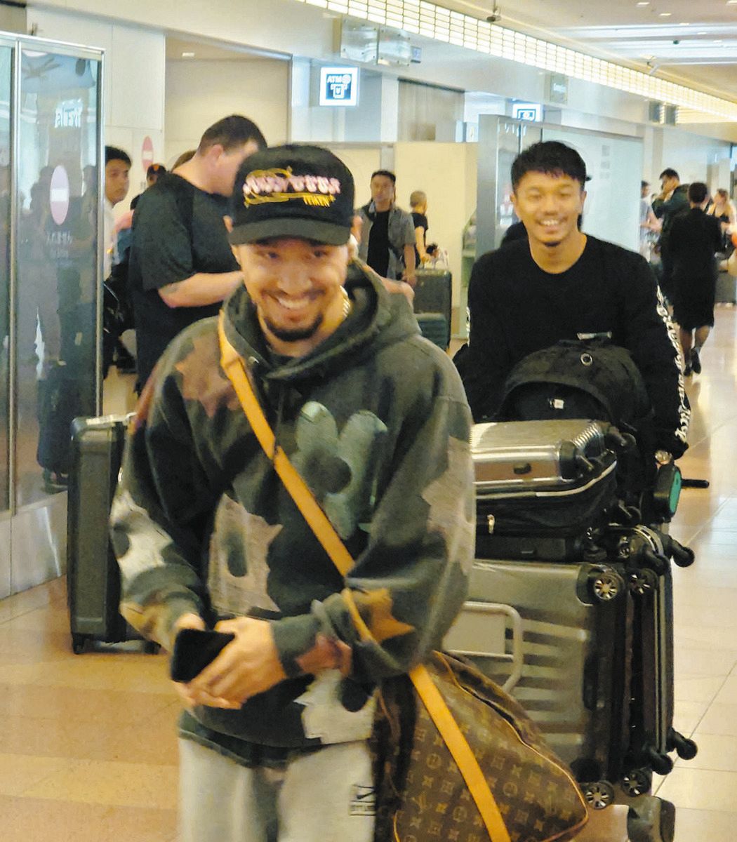 WBCバンタム級王者・中谷潤人が日本到着 挑戦者チットパッタナ対策に