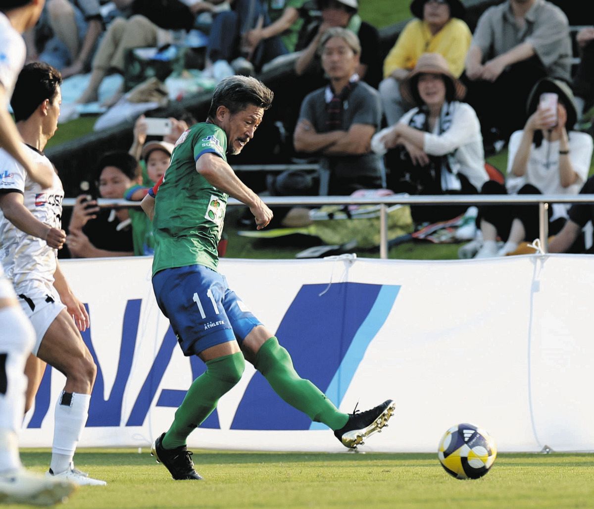 カズ、”相棒”ピンチ！？愛用スパイク、現在は生産なくストックも「あと