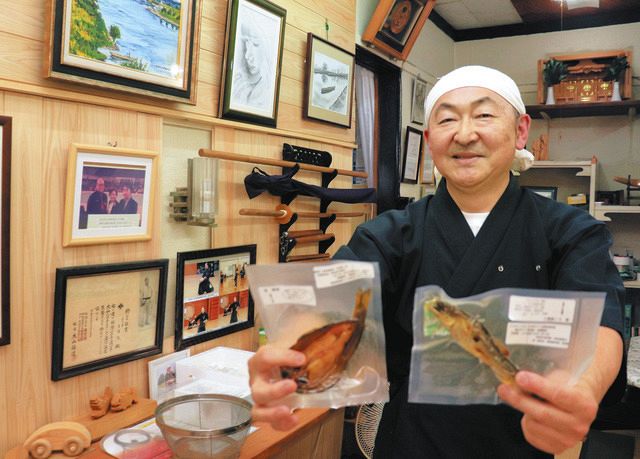 料理店を開業した川漁師の大熊さん＝大垣市墨俣町の「気まぐれ料理店きわみ」で