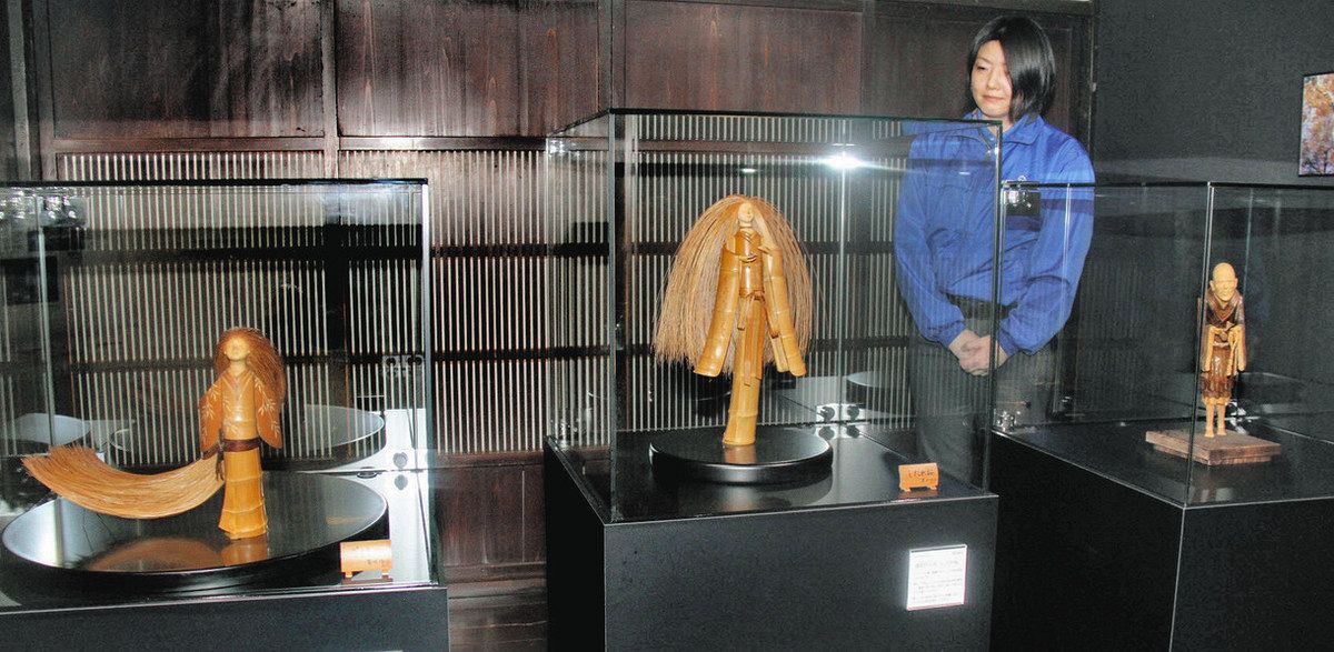 故師田黎明さんの越前竹人形を3作品 坂井の博物館で一般公開開始：中 