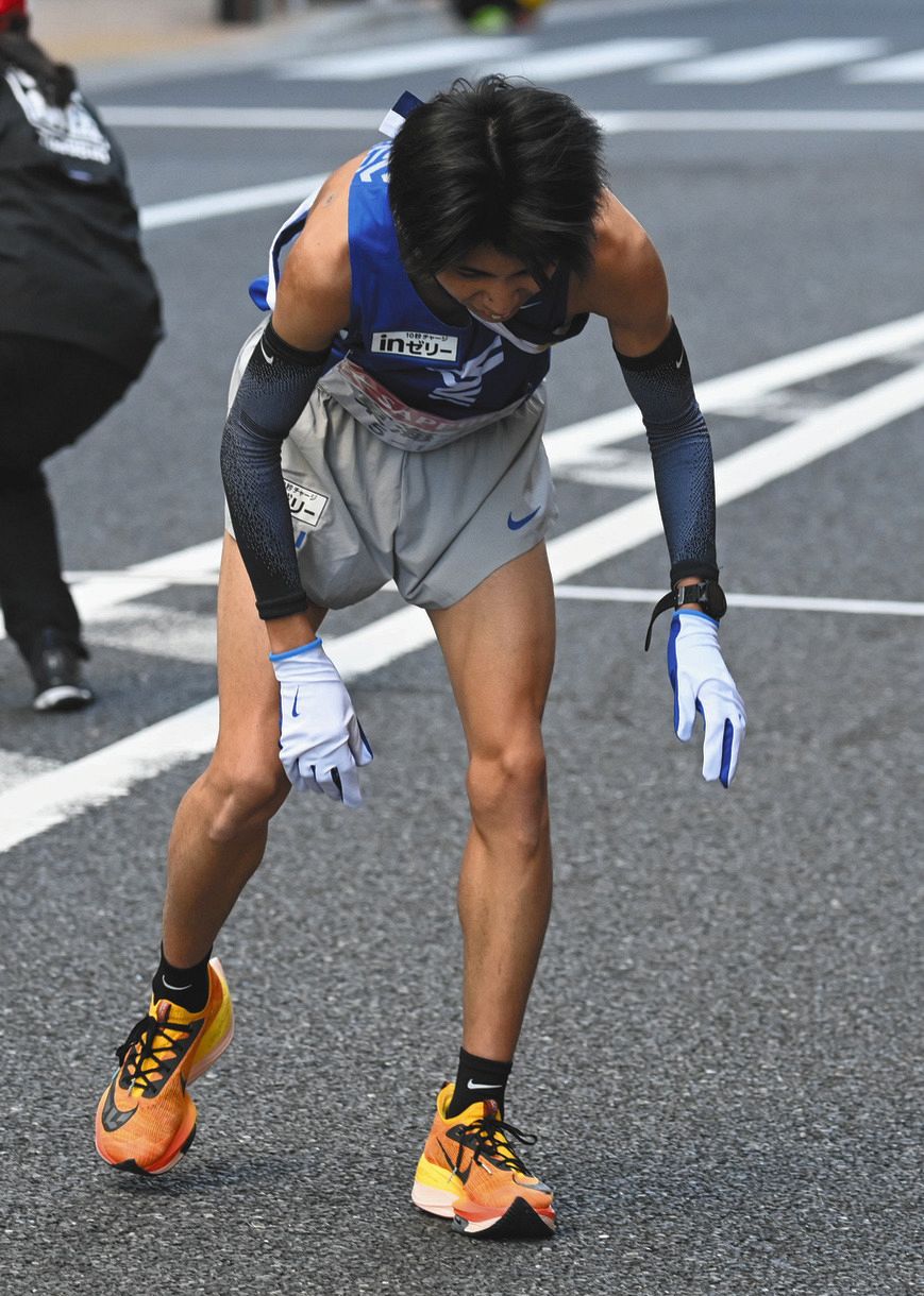 【箱根駅伝】低血糖症で10区失速…東海大の連続シード7大会でストップ「私のミス」両角監督は立て直し誓う:中日スポーツ・東京中日スポーツ 【箱根駅伝】低血糖症で10区失速…東海大の連続シード7大会でストップ「私のミス」両角監督は立て直し誓う:中日スポーツ・東京中日スポーツ