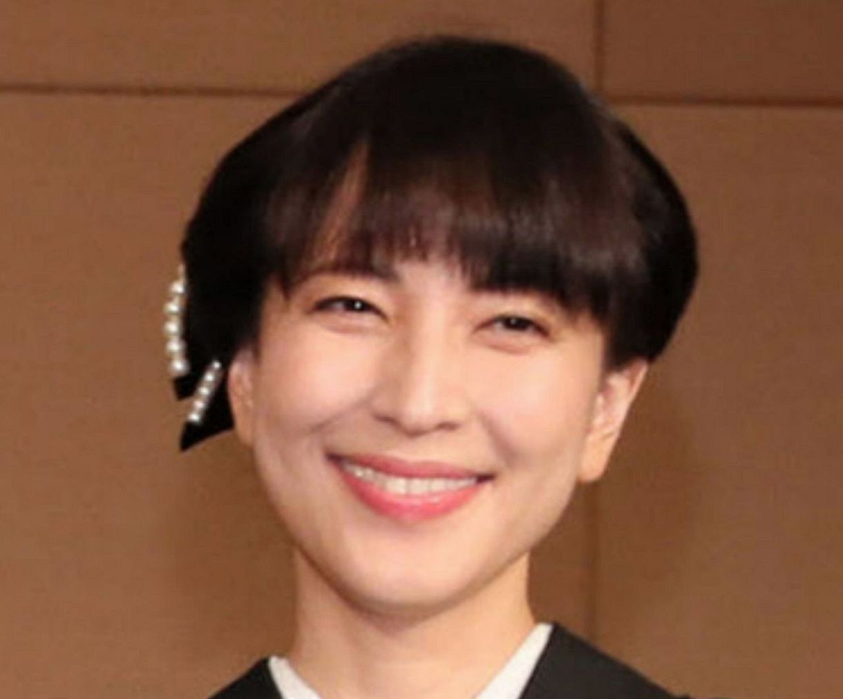 鈴木杏樹、『偽・杏樹』に注意喚起 「私はメッセージを送ったり