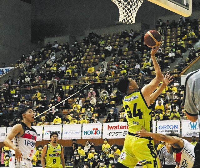 ブレイブウォリアーズ 開幕戦は黒星発進 bリーグ 中日新聞web ブレイブウォリアーズ 開幕戦は黒星発進 bリーグ 中日新聞web