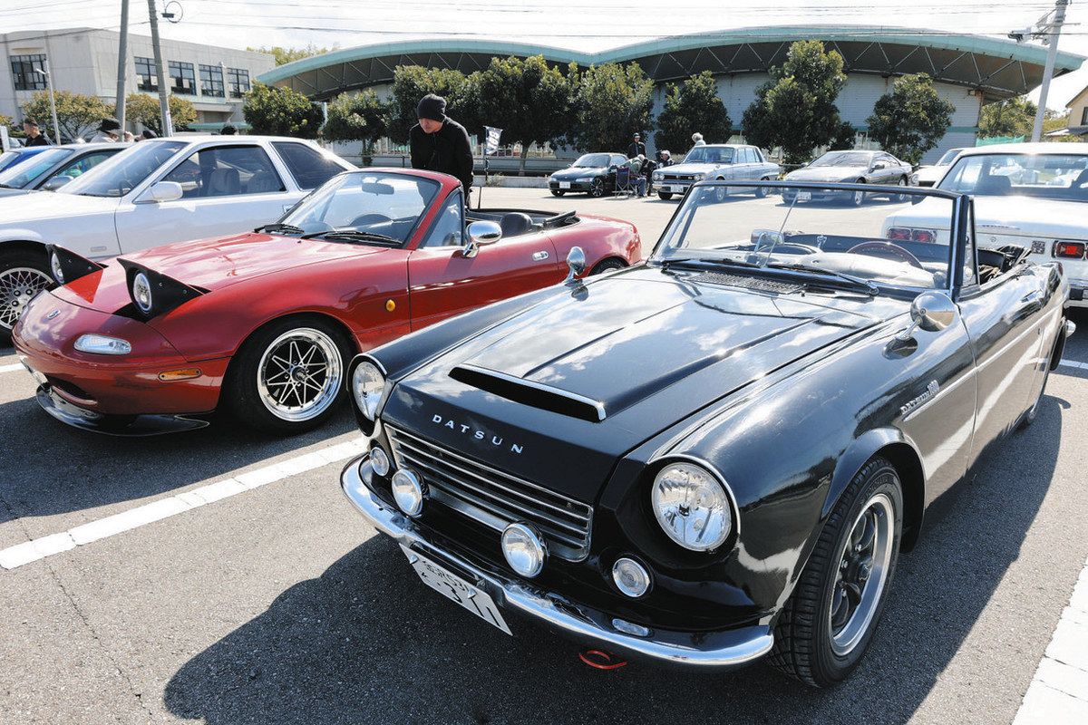 自慢の旧車 ずらり 千里浜で愛好家ら催し：北陸中日新聞Web
