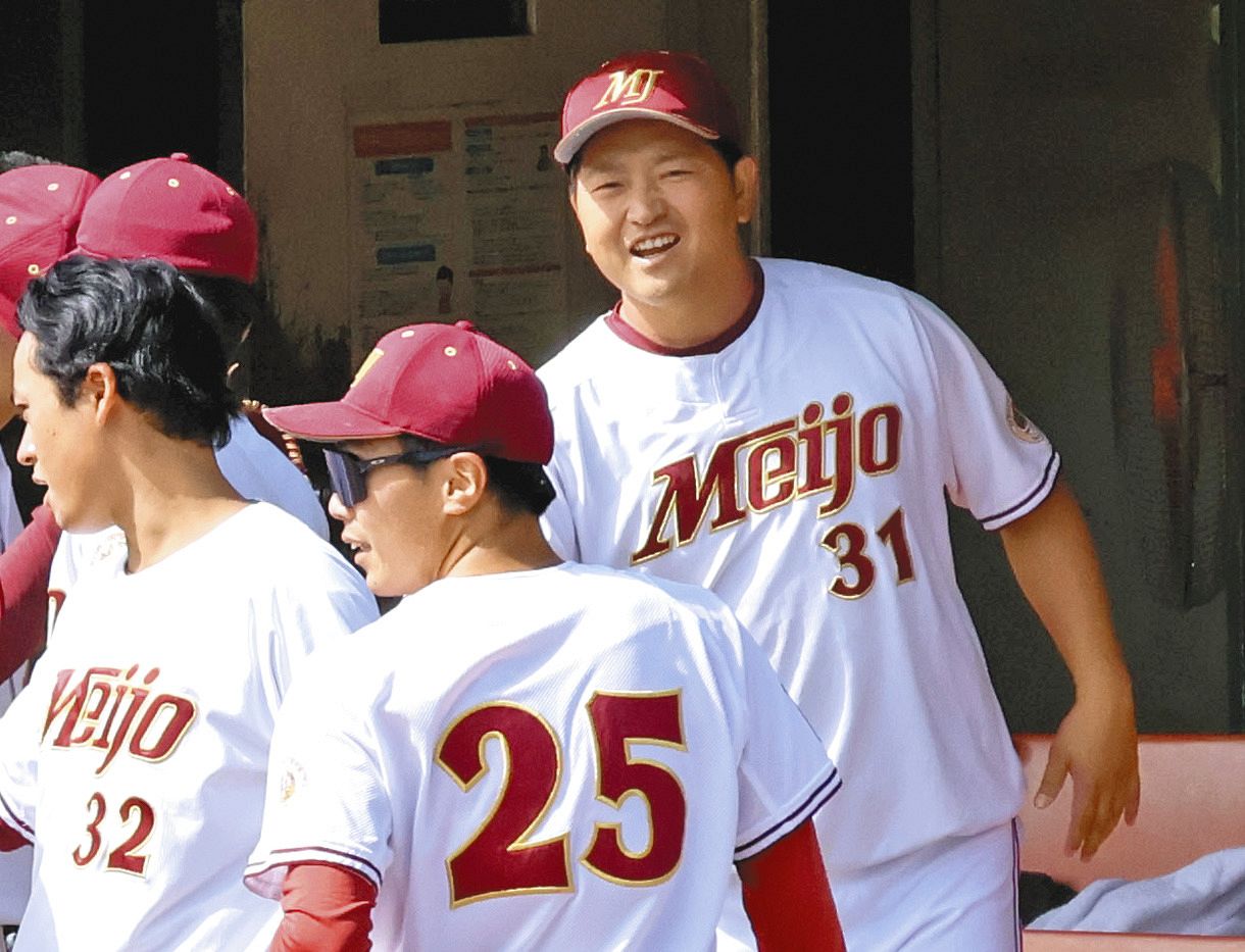 中日ドラゴンズ-楽天イーグルス 山内壮馬 投手 しぼれる 本人