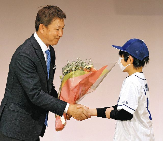 昇竜へ決意 浜松で立浪監督がトークショー：中日新聞しずおかWeb