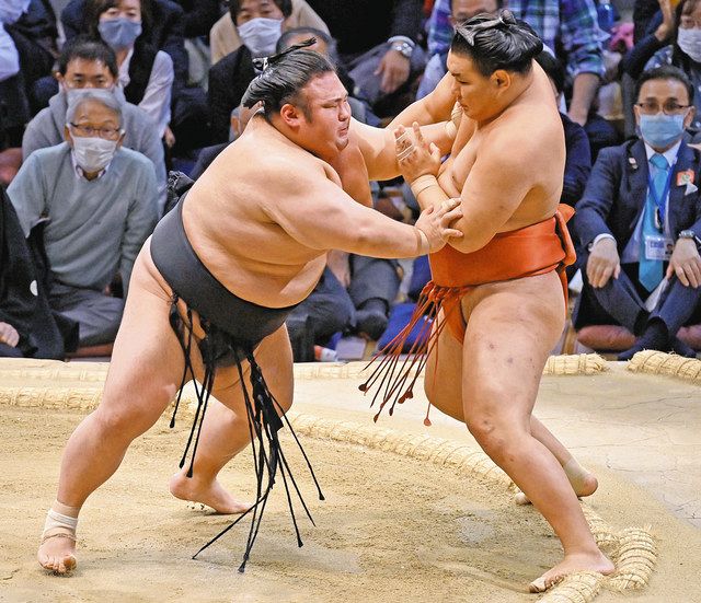さじき席 頂へ貴景勝余念なし 中日新聞web