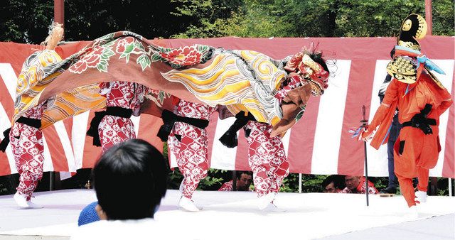 獅子勇壮 戦国のろし祭り 魚津・松倉:北陸中日新聞Web