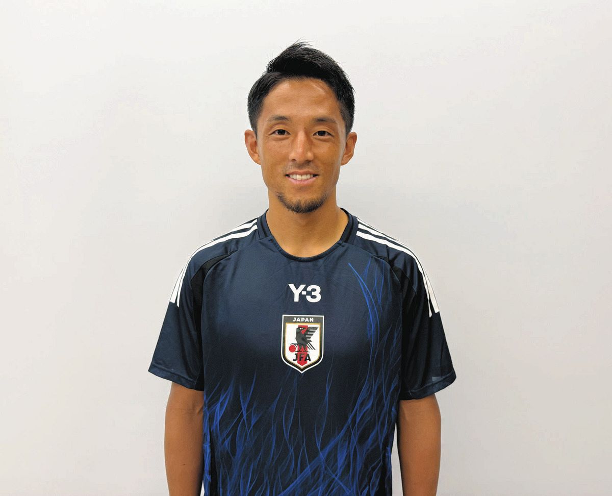 あの森岡選手！？」ビーチサッカー日本代表に現役引退の森岡亮太を初