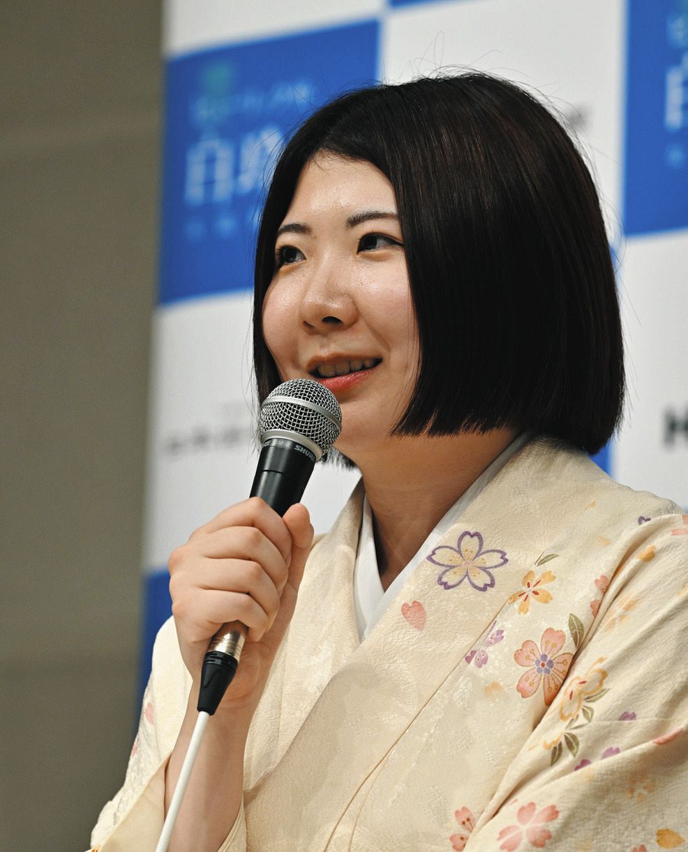 西山 朋 佳