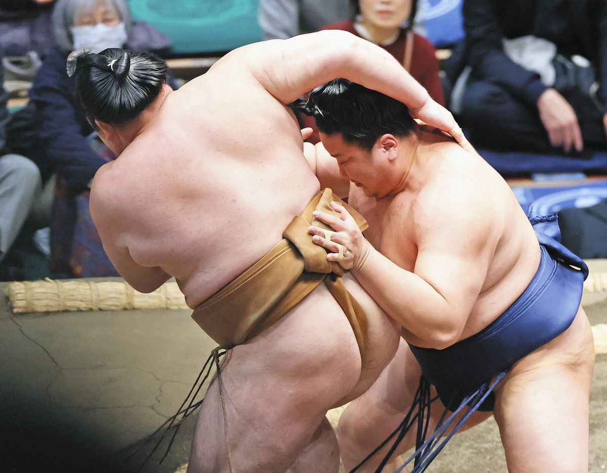 豊昇龍の背中が見えてきた！“良血”朝白龍、無傷3連勝 同じ便で来日し